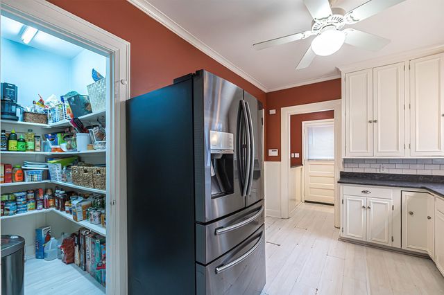 306 SHAWNEE Drive, Erie, PA 16505