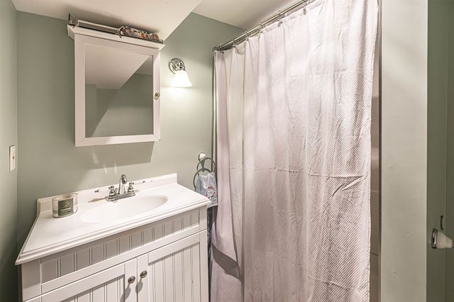 306 SHAWNEE Drive, Erie, PA 16505