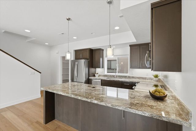 6996 S BROOKHILL, Cottonwood Heights, UT 84171