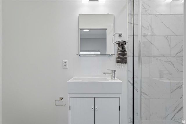 6996 S BROOKHILL, Cottonwood Heights, UT 84171