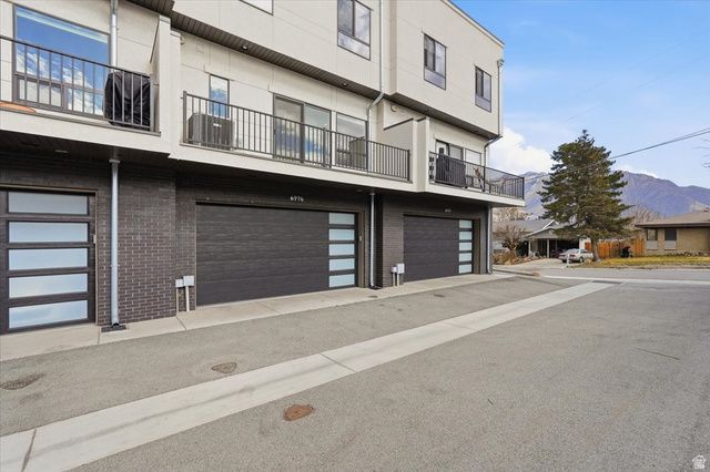 6996 S BROOKHILL, Cottonwood Heights, UT 84171