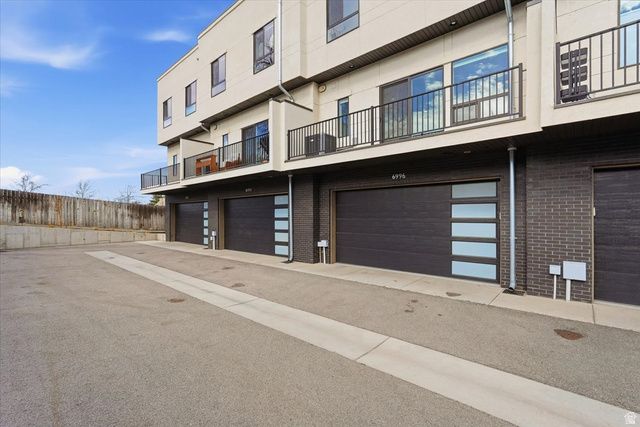 6996 S BROOKHILL, Cottonwood Heights, UT 84171