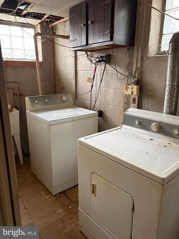 7832 ROCKBOURNE RD, Baltimore, MD 21222