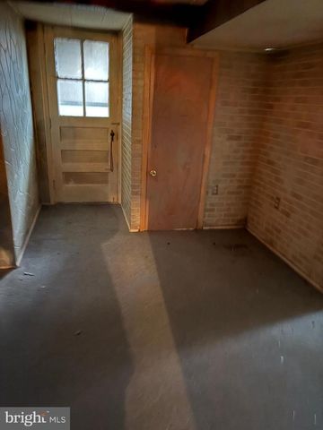 7832 ROCKBOURNE RD, Baltimore, MD 21222