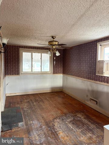 7832 ROCKBOURNE RD, Baltimore, MD 21222