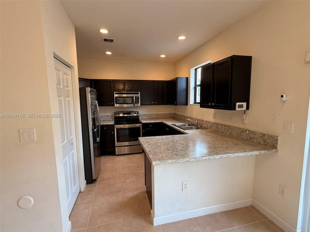 3767 SE 3rd Ct, Homestead, FL 33033