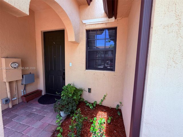 3767 SE 3rd Ct, Homestead, FL 33033