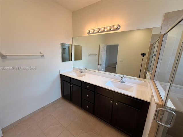 3767 SE 3rd Ct, Homestead, FL 33033