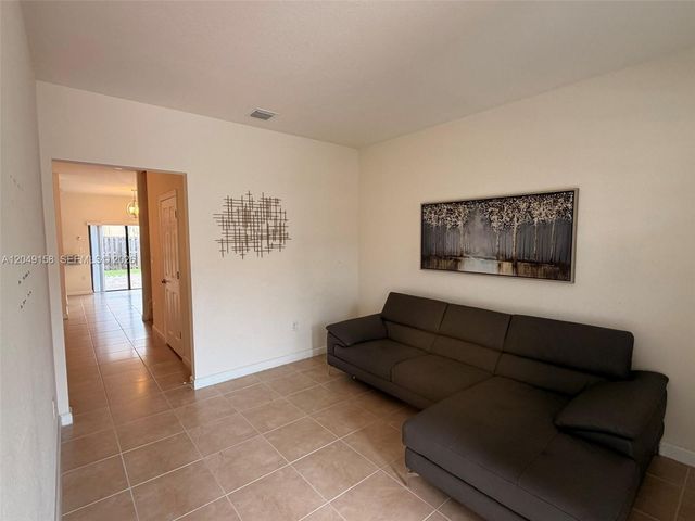 3767 SE 3rd Ct, Homestead, FL 33033