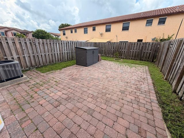 3767 SE 3rd Ct, Homestead, FL 33033