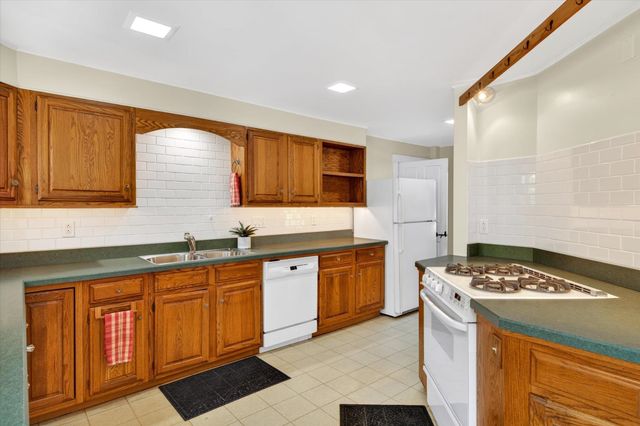 522 Vermont Route 100, Wardsboro, VT 05355