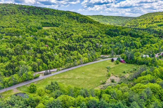 522 Vermont Route 100, Wardsboro, VT 05355