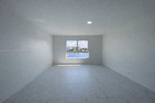 19255 NE 2nd Ave 2224, Miami, FL 33179