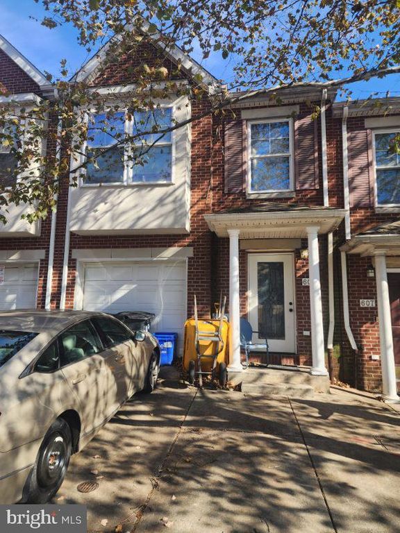 609 N 44TH ST, Philadelphia, PA 19104