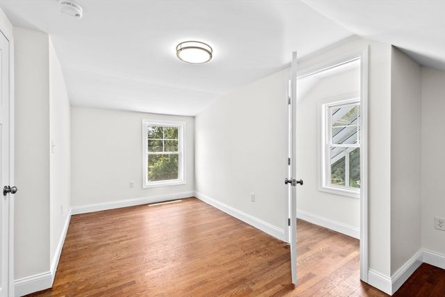 38 Siasconset Dr, Bourne, MA 02562