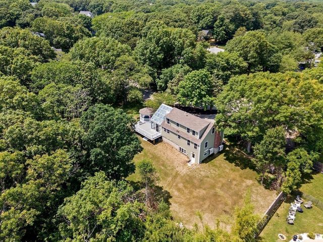 38 Siasconset Dr, Bourne, MA 02562