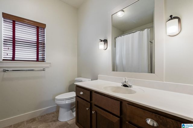 1044 CRAWFORD COURT, Chelsea, AL 35043