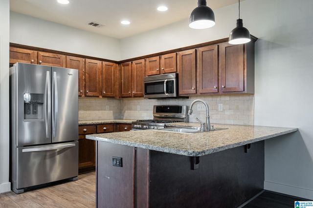 1044 CRAWFORD COURT, Chelsea, AL 35043