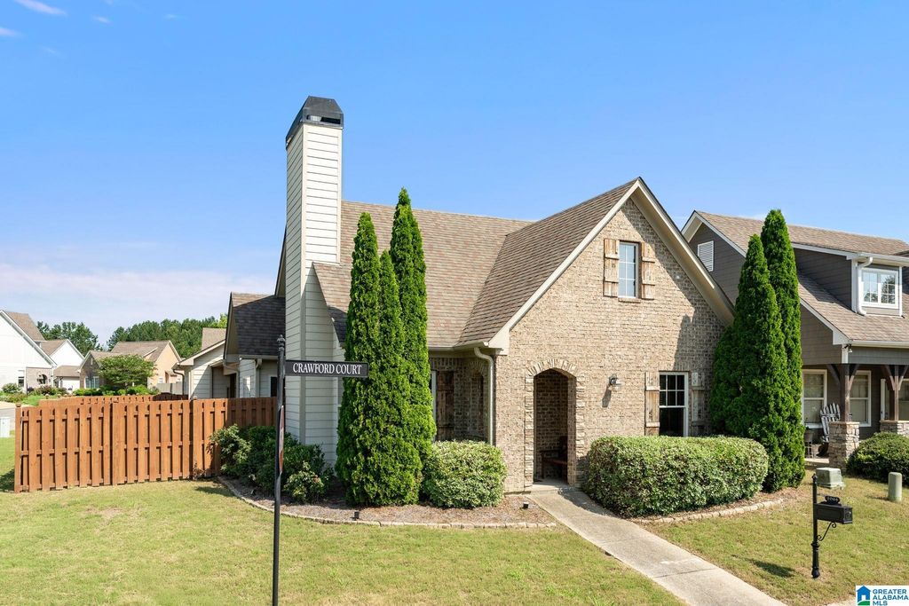 1044 CRAWFORD COURT, Chelsea, AL 35043