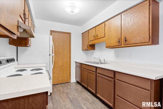 2875 TAYLOR Avenue, Springfield, IL 62703