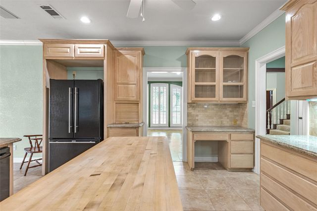 6400 Creekside Drive, Greenville, TX 75402