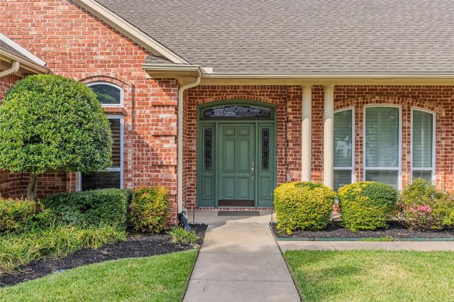 6400 Creekside Drive, Greenville, TX 75402