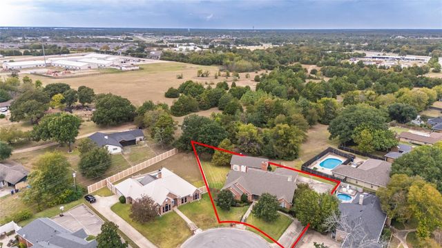 6400 Creekside Drive, Greenville, TX 75402