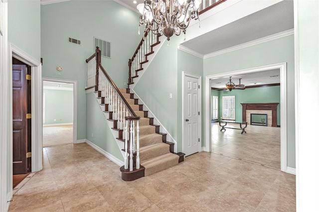 6400 Creekside Drive, Greenville, TX 75402