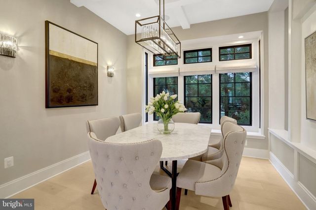 710 N HIGHLAND ST, Arlington, VA 22201