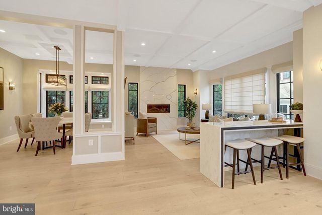 710 N HIGHLAND ST, Arlington, VA 22201