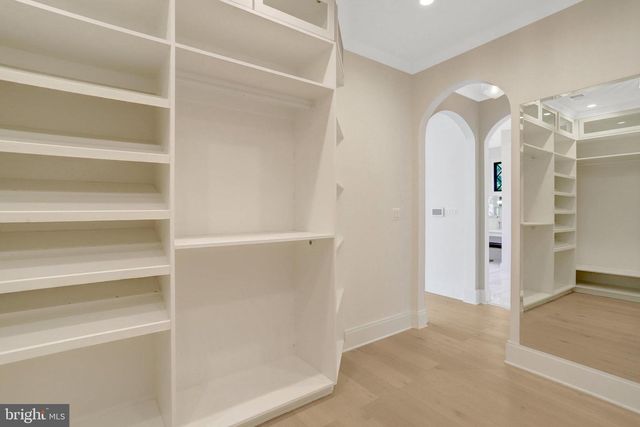 710 N HIGHLAND ST, Arlington, VA 22201