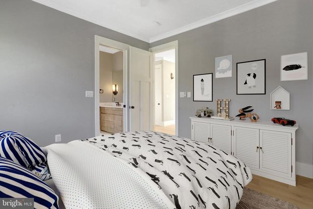 710 N HIGHLAND ST, Arlington, VA 22201