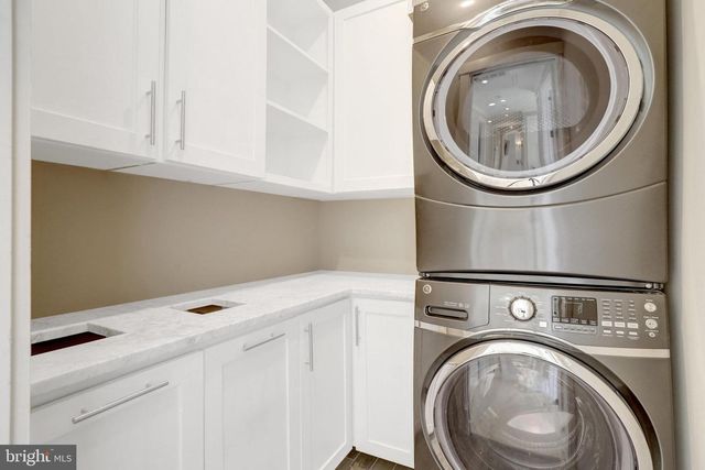 710 N HIGHLAND ST, Arlington, VA 22201