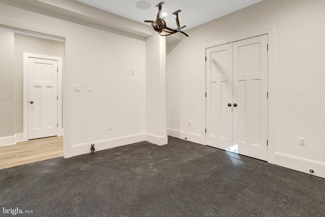 710 N HIGHLAND ST, Arlington, VA 22201