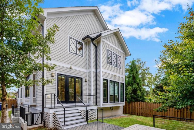 710 N HIGHLAND ST, Arlington, VA 22201