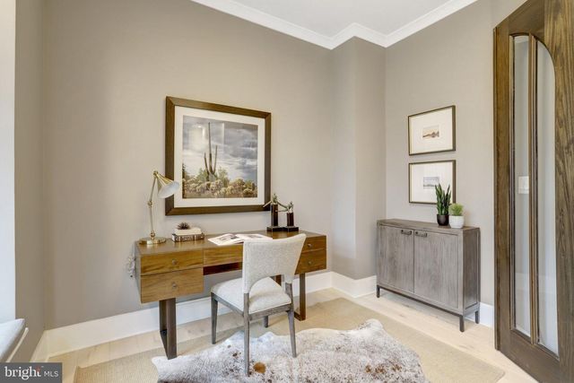 710 N HIGHLAND ST, Arlington, VA 22201