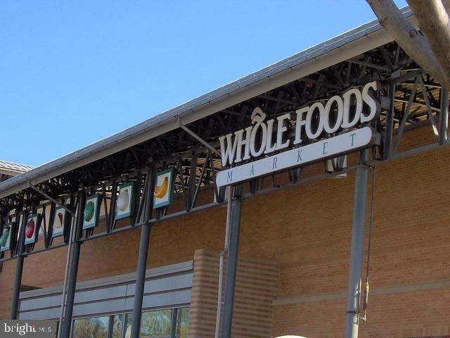 710 N HIGHLAND ST, Arlington, VA 22201