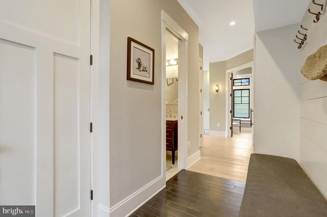 710 N HIGHLAND ST, Arlington, VA 22201