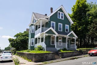 95 Sunnyside Avenue, Waterbury, CT 06708