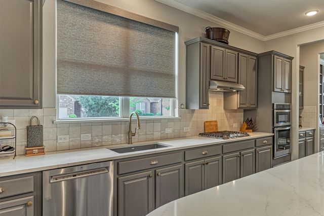 108 Wild Wick Way, Spring, TX 77382