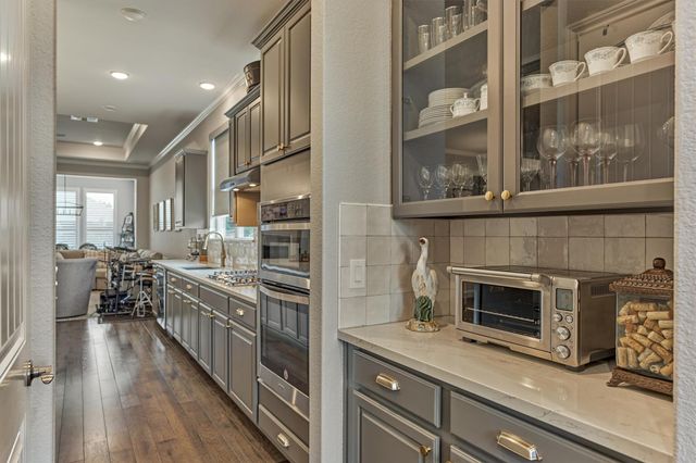 108 Wild Wick Way, Spring, TX 77382