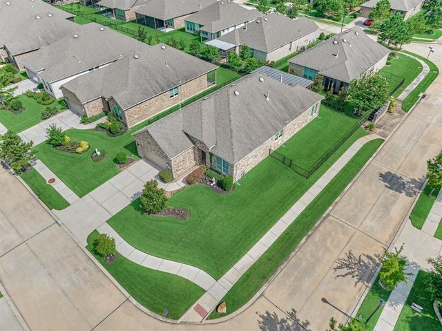 108 Wild Wick Way, Spring, TX 77382