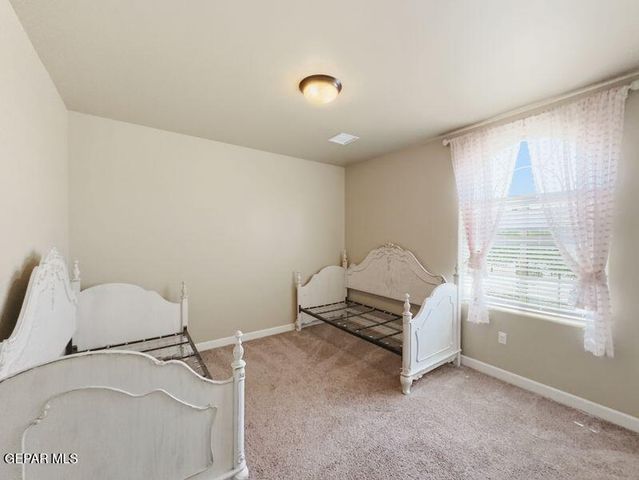 12277 CLIFTON HILL Road, Horizon City, TX 79928