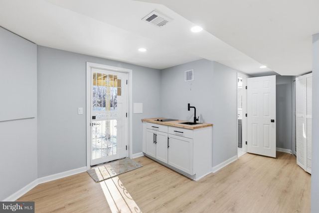 1020 CARRINGTON AVE, Capitol Heights, MD 20743