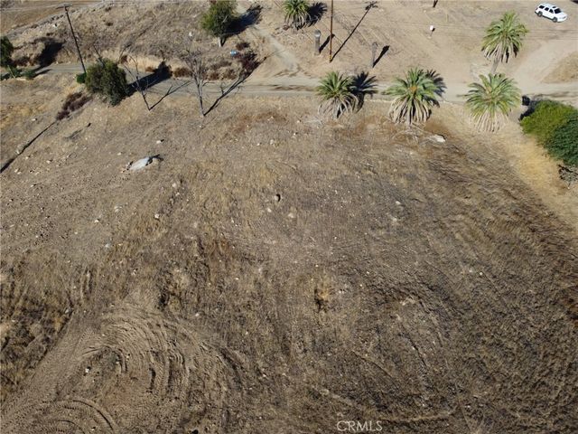 1 Hill Avenue, Lake Elsinore, CA 92530