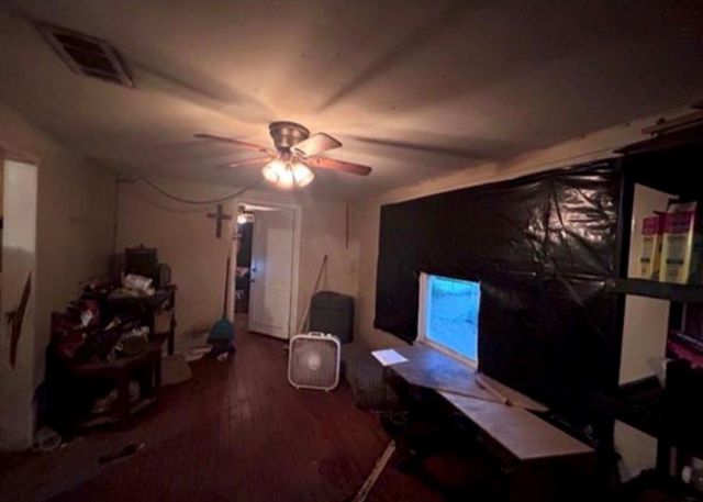 2919 2nd Avenue N, Texas City, TX 77590