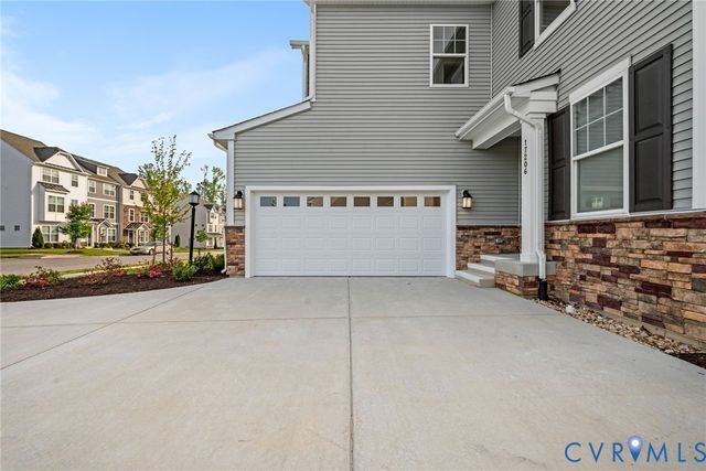 17206 Gossamer Dr, Chesterfield, VA 23120