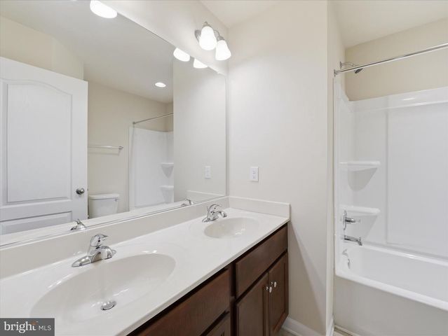127 OFLANNERY CT, Martinsburg, WV 25403