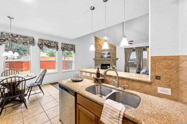 24734 Glass Canyon, San Antonio, TX 78260