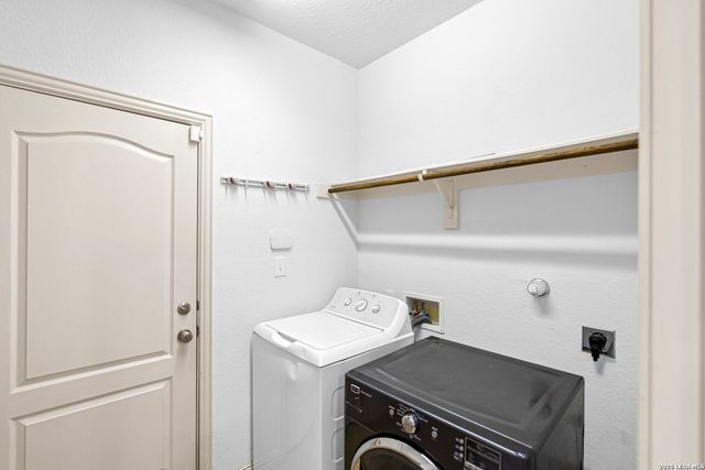 24734 Glass Canyon, San Antonio, TX 78260